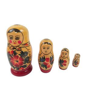 Vintage Hand Painted Russian Matryoshka Nesting Doll Set Of 4 Made In USSR